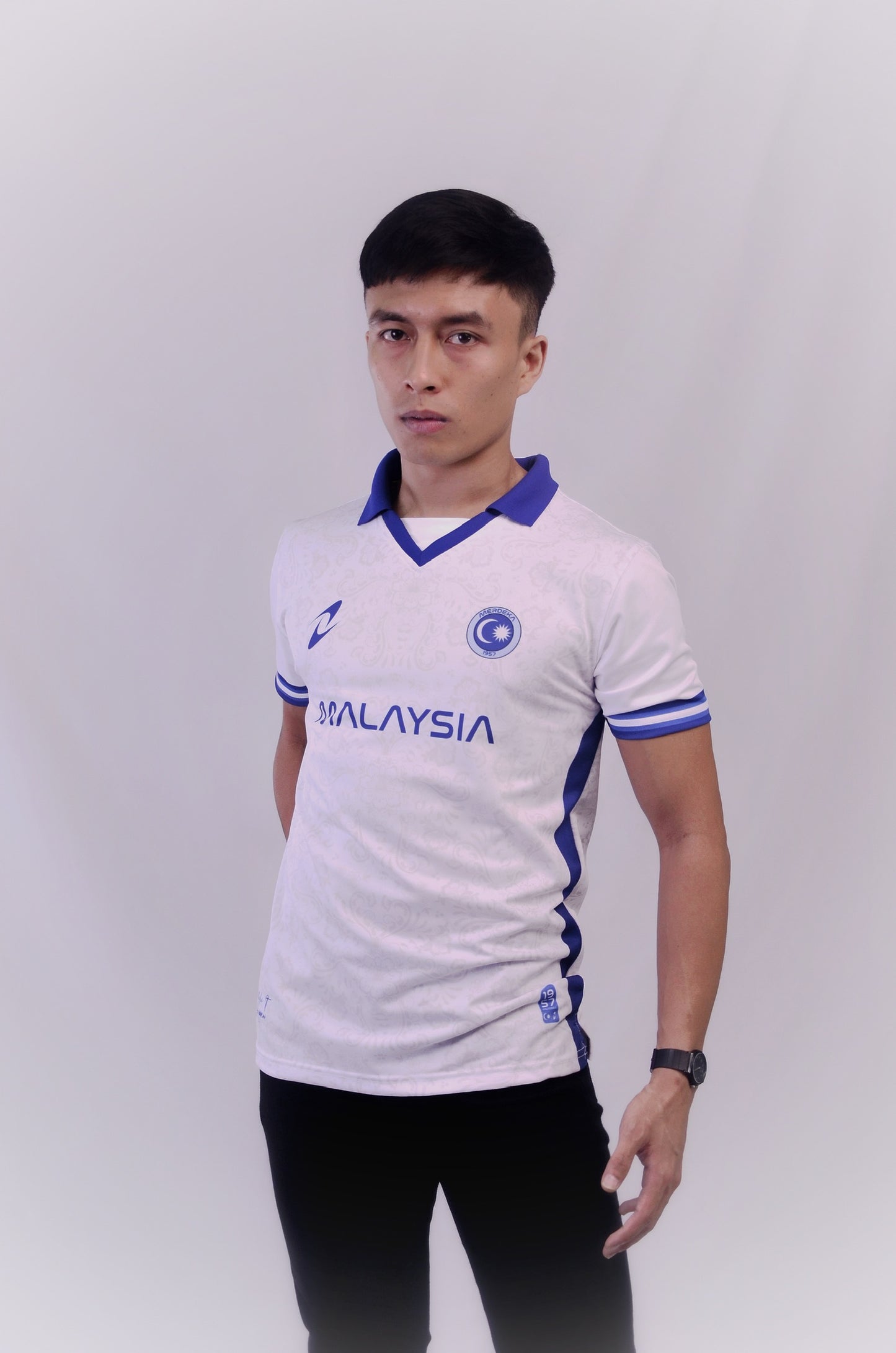 Synensis Merdeka Edition (White)