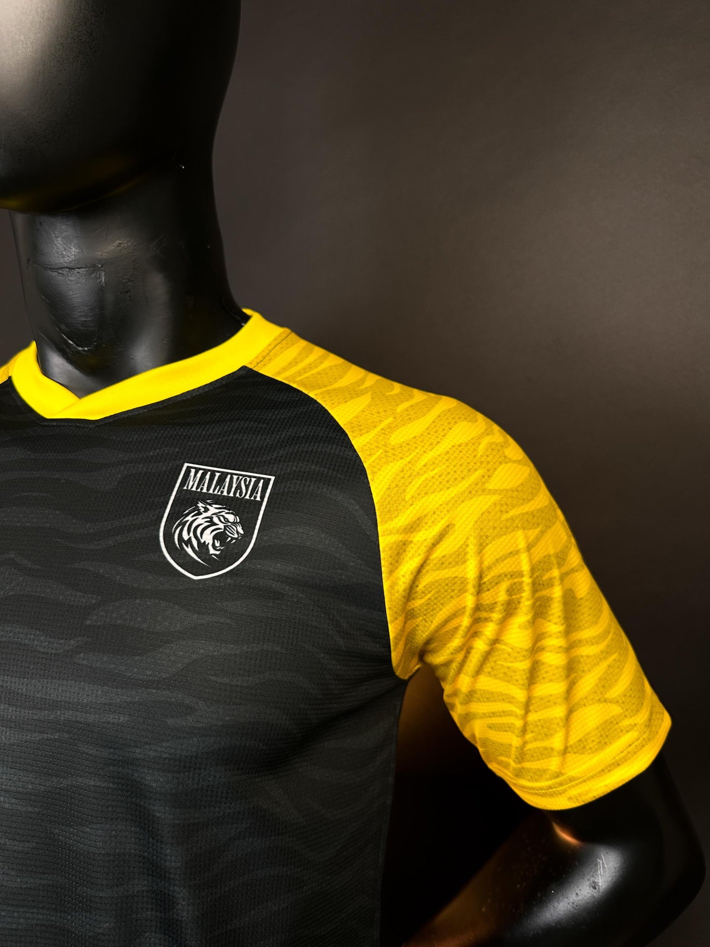 Predator Edition - Yellow